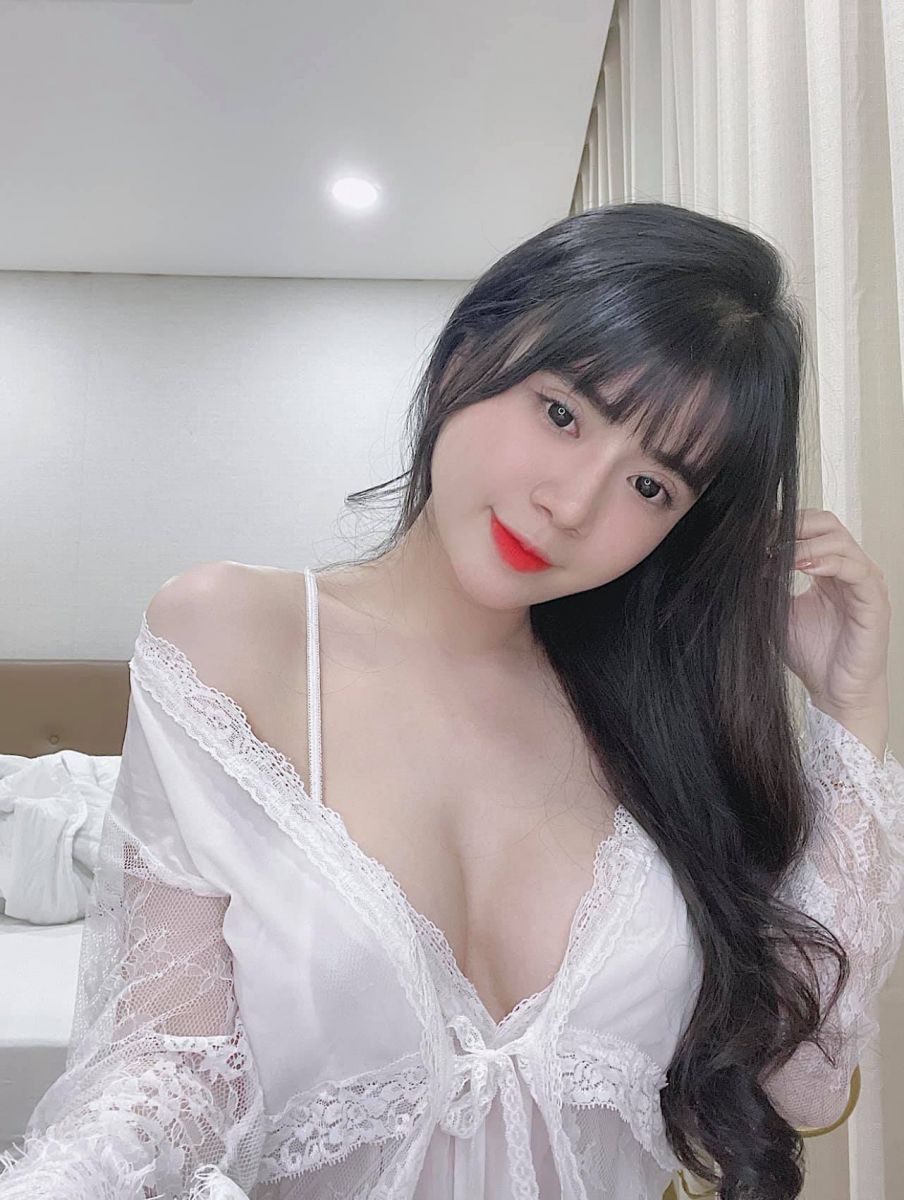 Phan Trang lộ clip nóng sexy